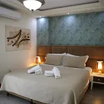 Vila Adel Korça