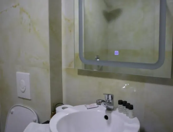 Vila Adel 4* 科尔察