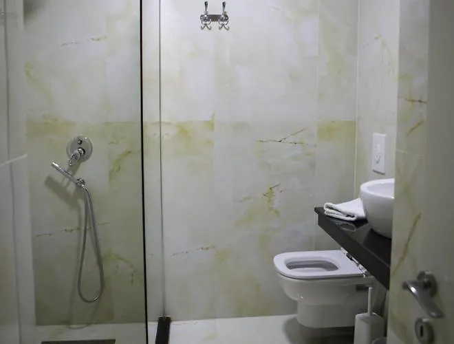 酒店 Vila Adel 科尔察